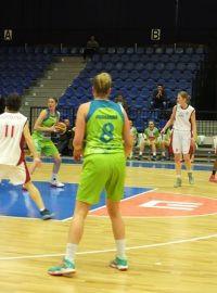 O postupu basketbalistek Nymburka do semifinále na úkor IMOSu rozhodla výhra 83:54