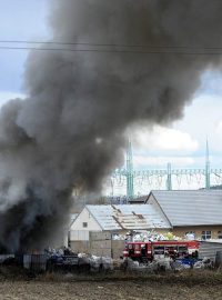 Požár skládky v Týnci nad Labem