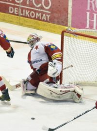 V neděli Slavia v Olomouci prohrála. Gól jí vstřelil i Radim Kucharczyk