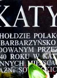 Památník obětem katyňského masakru v polském Hnězdně