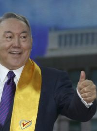 Prezidentem Kazachstánu se stal opět Nursultan Abiševič Nazarbajev, vstupuje do svého pátého funkčního období