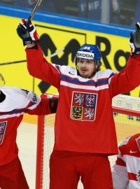 MS hokej, ČR vs. Rakousko: Starkbaum Bernhard a Martin Zatovič a Petr Koukal
