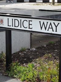 V anglickém Stoke vzniklo hned v roce 1942 známé hnutí Lidice musí žít
