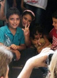 Během pondělí z Budapešti odjelo přes 3 tisíce migrantů