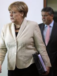 Německá kancléřka Angela Merkelová a vicekancléř Sigmar Gabriel