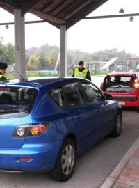 Policejní kontroly na česko-rakouských hranicích jsou přísnější