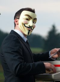 Internetová bezpečnost, anonymita, hacker (foto Stian Eikeland)