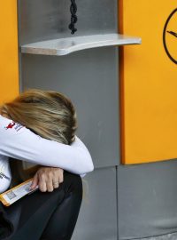 Zrušení středečních letů Lufthansy se dotkne asi 100 tisíc cestujících