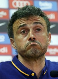 Barcelonský trenér Luis Enrique na tiskové konferenci před zítřejším zápasem