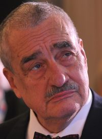 Karel Schwarzenberg končí v čele TOP 09 po šesti letech