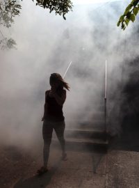 V Salvadoru se snaží zničit larvy komárů, kteří virus Zika přenášejí