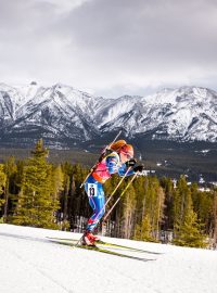 Gabriela Soukalová na trati závodu Světového poháru v Canmore