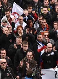 Demonstrace proti islámu na Loretánském náměstí