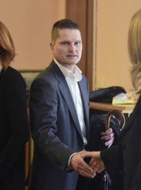 Klára Fenstererová, Daniel Brzkovský a Alena Štorkanová, tři obžalovaní v kauze Key Investments