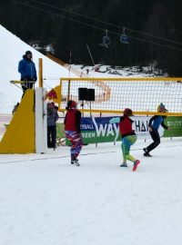 Volejbalový turnaj na sněhu