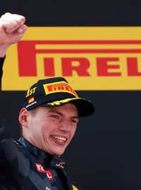 Velkou cenu Španělska vyhrál 18letý Nizozemec Max Verstappen