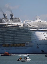 Největší výletní loď světa Harmony of the Seas