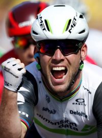 Britský cyklista Mark Cavendish na trati Tour de France 2016.