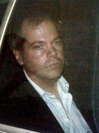 John Hinckley mladší má být po 35 letech propuštěn z psychiatrické léčebny