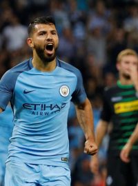 Sergio Agüero rozhodl o vítězství Manchesteru City hattrickem