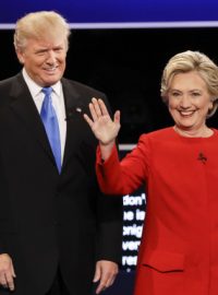Clintonová zaútočila na Trumpa kvůli jeho protimuslimským postojům