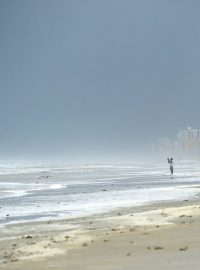 Floridskou Dayton Beach bičuje vítr spojený s hurikánem Matthew