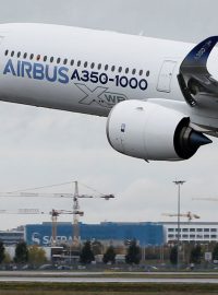 První let Airbusu A350-1000 v Colomiers u Toulouse