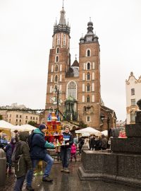 Na adventní trhy se do Krakova sjíždějí turisté z celé Evropy