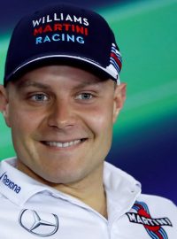 Němce Nica Rosberga nahradí v týmu Mercedes Valtteri Bottas