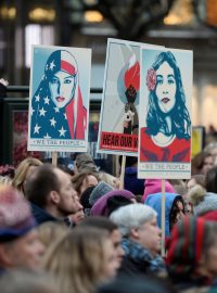 Ženy po celém světě pochodovaly za svá práva - Stockholm