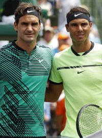 Střídání stráží - Rogera Federera na čele tenisového žebříčku střídá Rafael Nadal.