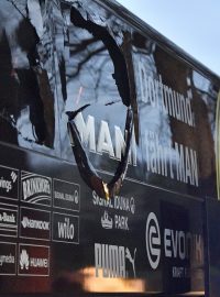 Exploze poničila autobus fotbalistů Borussie Dortmund