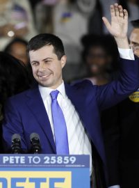 Jeden z amerických prezidentských kandidátů demokratů Pete Buttigieg