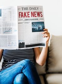 fake news – falešné zprávy