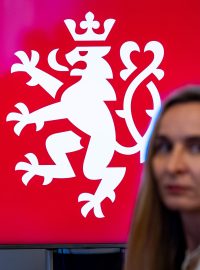 Ministerstvo zahraničních věcí představilo 16. července 2025 nový vizuální styl komunikace a nové logo Česka