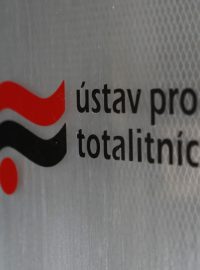 Ústav pro studium totalitních režimů