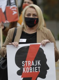 Strajk kobiet: protesty proti zákazu potratů v Polsku