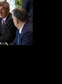 Zleva Peter Pellegrini, Mateusz Morawiecki, Andrej Babiš a Viktor Orbán před jednáním o rozpočtu EU