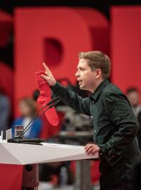 Šéf mládežnické organizace německých sociálních demokratů Kevin Kühnert