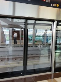 Metro v Dubai