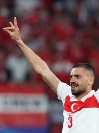 Turecký fotbalista Merih Demiral použil kontroverzní gesto k oslavě svého gólu proti Rakousku