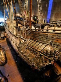 Historická bitevní loď Vasa ve stockholmském muzeu