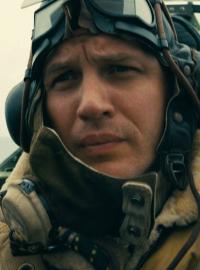 Pilot Spitfiru Farrier (Tom Hardy)