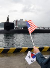 Americká ponorka USS Michigan v jihokorejském přístavu Pusan.