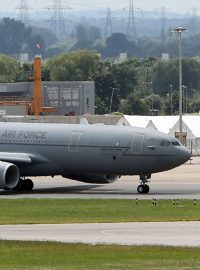 Letoun RAF Voyager používaný královskou rodinou a premiérem