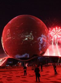 „Nur Alem“ je vysoká 100 metrů a je v ní umístěn kazašský pavilon.