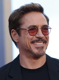 Herec Robert Downey Jr. na premiéře filmu Spider-Man: Homecoming (foto z roku 2017)