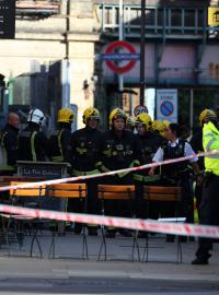 Policie okolí stanice Parsons Green zcela uzavřela.