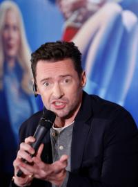 Hugh Jackman nemá sportovní talent, ale na badminton by si troufl