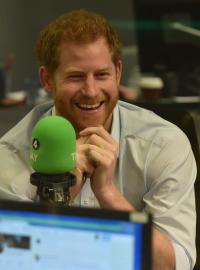Britský princ Harry se ujal role moderátora rozhlasové stanice BBC Radio 4. Exkluzivním hostem mu v rámci jeho programu byl bývalý americký prezident Barack Obama.